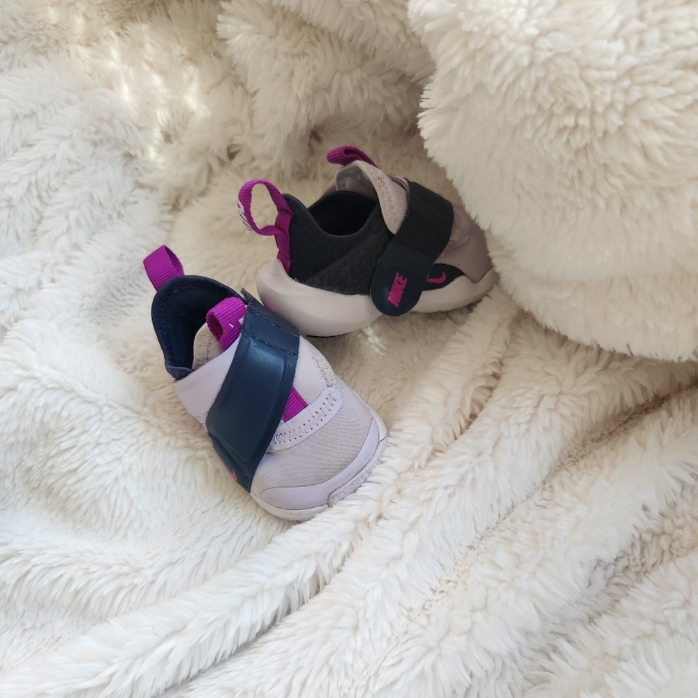 Nike Flex Advance